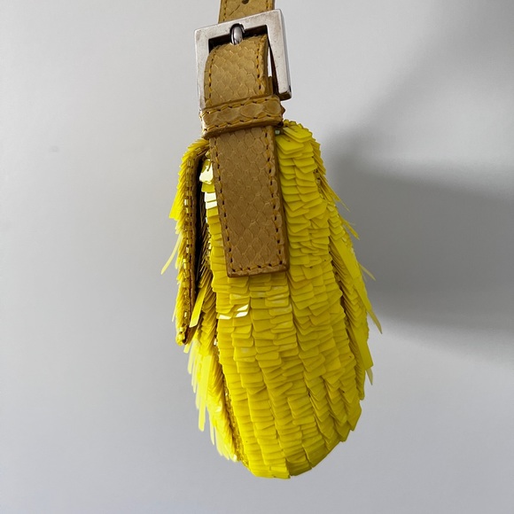 Sod! Vintage FENDI bright yellow sequin baguette - Picture 4 of 7